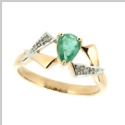 Goldring mit Smaragd und Diamanten