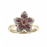 Золотое кольцо с рубинами и бриллиантами