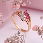 Zlatni prsten "Salvia". Rubini i dijamanti