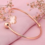 Pulsera de oro rojo 585 con nácar.