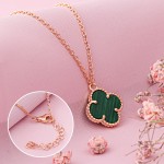 Gold necklace made of 585 red gold with malachite ⌀10 mm