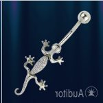Belly button piercing white gold