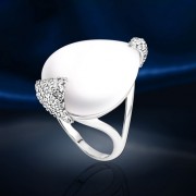 Русское серебряное кольцо с лунным камнем.