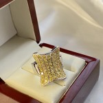 Strieborný prsteň so zirkónom "Luxus"