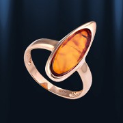 Золотое кольцо с янтарем