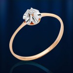 Zlatni prsten sa dijamantima