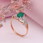 Gold ring with diamonds & chrysoprase