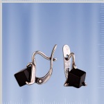 Oorbellen met obsidan sieraden