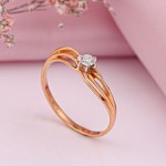 Goldring mit Diamanten