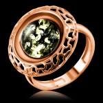 Pozłacany srebrny pierścionek z zielonym bursztynem