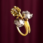 Zlati prstan "Inflorescence" z diamanti, dvobarvni
