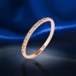 Rødguld ring “Modesty”. Diamanter