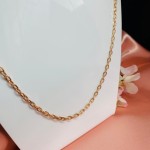 Collier ancre en or rose 585