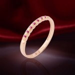 Zlatni prsten sa rubinom