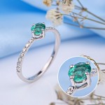 Gianni Lazzaro. Witgouden ring "Spring View" met diamanten en smaragd
