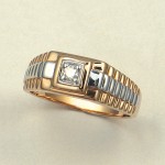 Zlatni prsten sa dijamantom. Bicolor