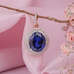 Pendant with diamonds and sapphires. Bicolor