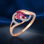 Златен пръстен с цирконий и рубин