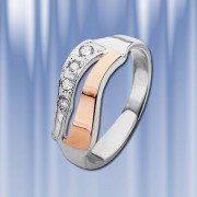 Русское серебряно-золотое кольцо с цирконом.