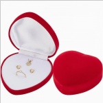 A jelen az AMORE headset alatt kerül bemutatásra