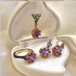 Серебряный комплект с аметистом и цирконием