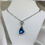 Ασημένιο μενταγιόν με αλυσίδα. Swarovski και ζιρκονία