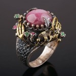 Silver ring with agate. Rubies & Emeralds