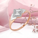 Zlatý prsten "Charm". Diamanty