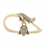 Anillo dorado con diamantes 'campanas'