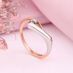 Ring aus Rotgold und Weissgold mit Diamanten