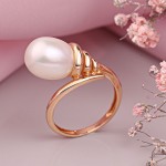 Pearls. Gold ring "Charm"