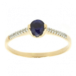 Gold ring with sapphire and diamonds