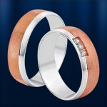 pierścionek zaręczynowy. Dwubarwny