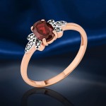 Silver ring with zirconia and garnet