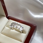 Srebrni prsten sa cirkonima "Snježni pokrivač"