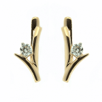 Gold earrings with diamonds