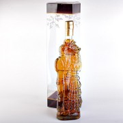 Свадебная бутылка армянского коньяка