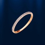 Gouden ring met diamanten. Tweekleurig