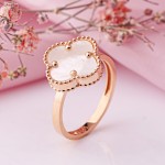 Anillo de enrogolas con madre -de -pearl ⌀12 mm