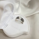 Сребърен пръстен с опал и марказит