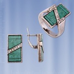 Бижутерные серьги и кольцо