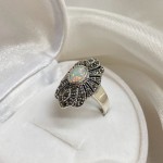 Stříbrný prsten s opálem a markazitem