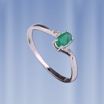 Ring with emeralds. Silver