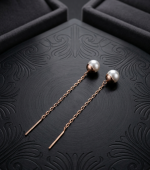 Earrings with pearl