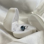 Silver ring. Zirconia & Quartz
