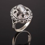 Russische zilveren ring met Uleksyt
