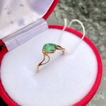 Gouden ring met diamanten en smaragd