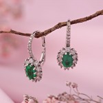 Gianni Lazzaro. White gold earrings with diamonds and emerald