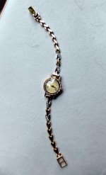 Золотые часы женские Чайка