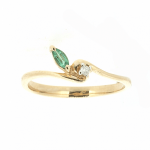 Gold ring with emerald and diamond